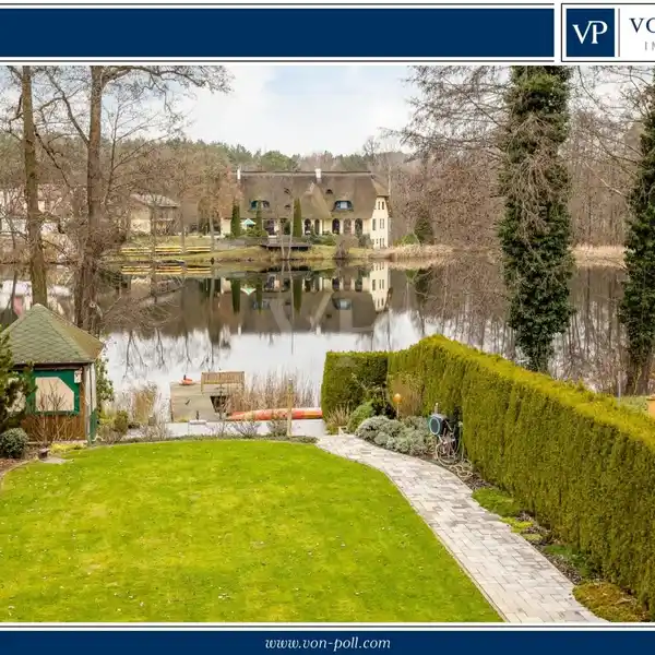 HIGH-QUALITY DETACHED HOUSE WITH GRANNY FLAT ON THE KLEINER GLUBIGSEE