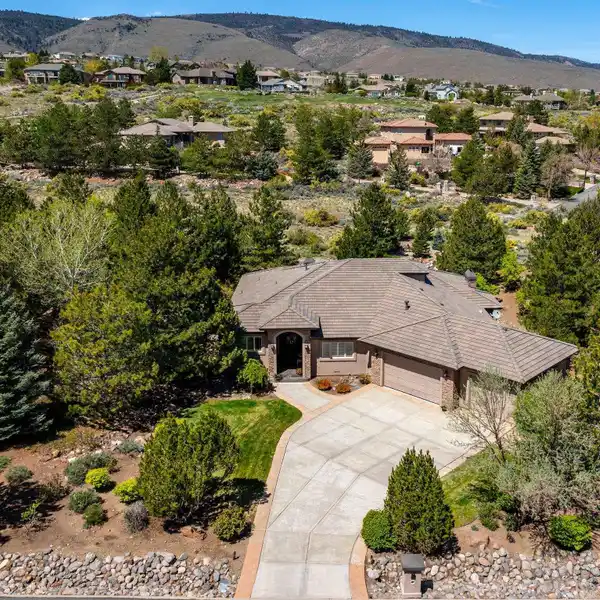 WONDERFUL CUSTOM HOME IN COVETED ARROWCREEK ACRE