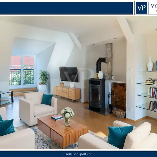 EXCLUSIVE TOP-FLOOR APARTMENT IN A HANDSOME BUILDING