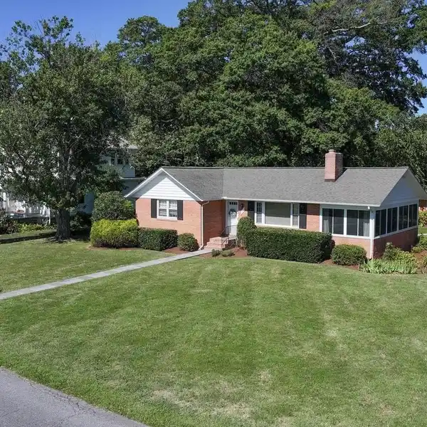 SPECTACULAR CHESAPEAKE BAY VIEWS IN BAY RIDGE