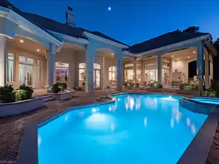 Timeless Elegance in Grey Oaks