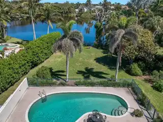Lovely Lakefront Property