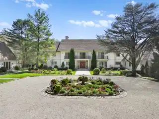 Gated Eight-acre Showcase