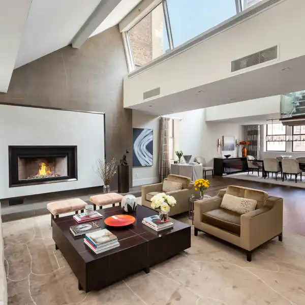 EXTRAORDINARY MINT CONDITION PENTHOUSE