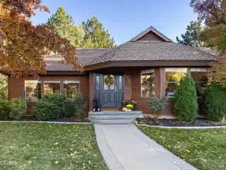 Tranquil Luxury with Nature at Your Doorstep