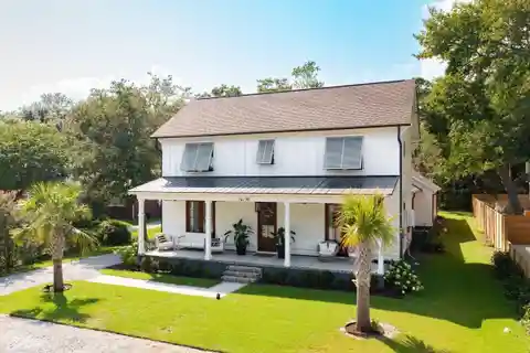 Luxury Living in Old Mt. Pleasant