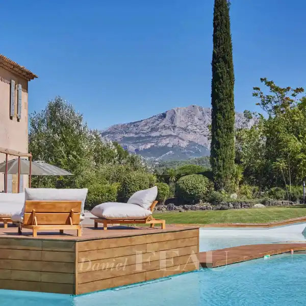 UNIQUE WOODED PROPERTY