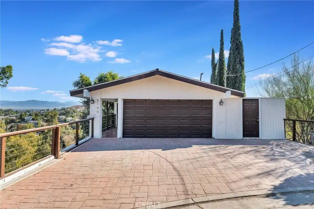 Mid-century Modern Hilltop Home
