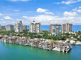 Amazing Park Shore Penthouse with Boat Slip