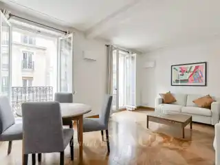 Early 20th Century Charm on a Peaceful Street