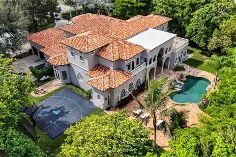 Grand Estate with Resort Amenities and Hollywood Glamour