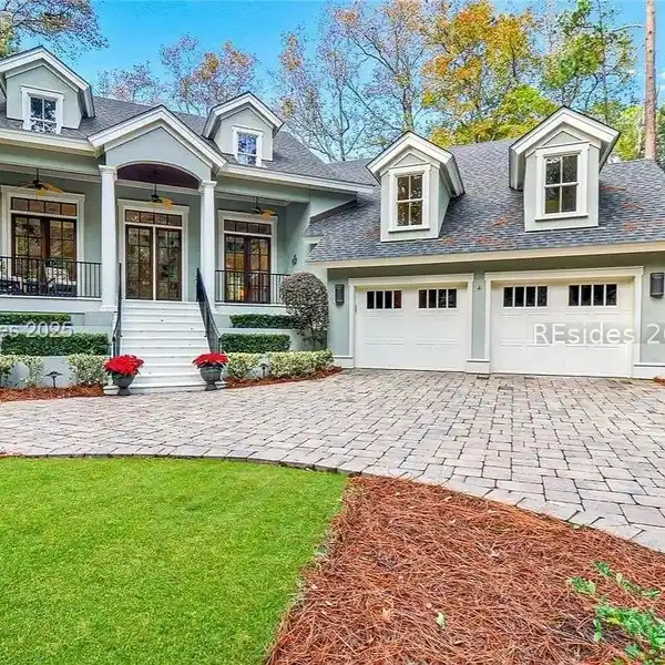 BEAUTIFUL LONG COVE HOME