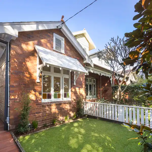 ARCHITECTURALLY REDESIGNED FEDERATION HOME