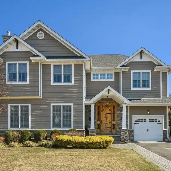 THOUGHTFULLY DESIGNED COLONIAL BLENDING TIMELESS ARCHITECTURE WITH MODERN FUNCTIONALITY