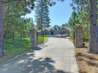 Exceptional Property in Convenient Location