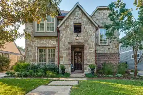 Beautiful Vickery Place Home