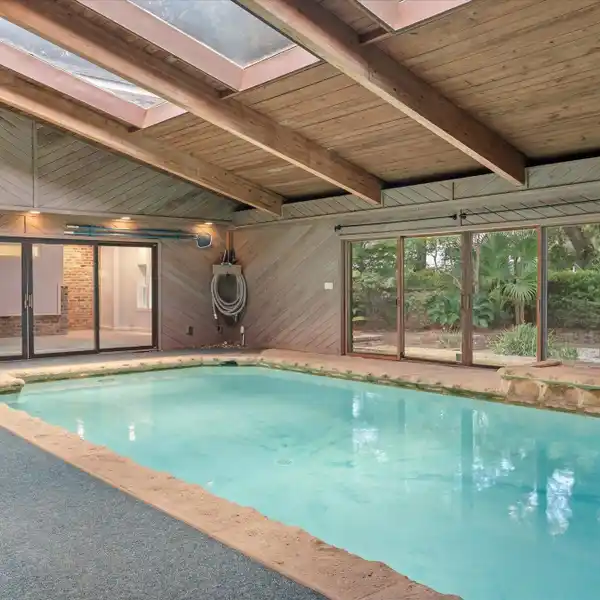 EXPANSIVE RETREAT IN HUNTINGTON WOODS