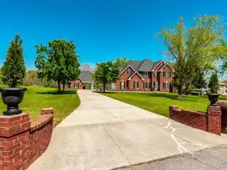 Serene Retreat Close to Old Hickory Lake