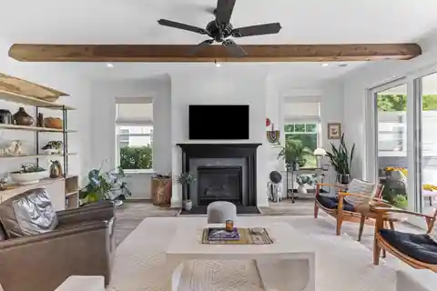 Stunning Residence in James Island