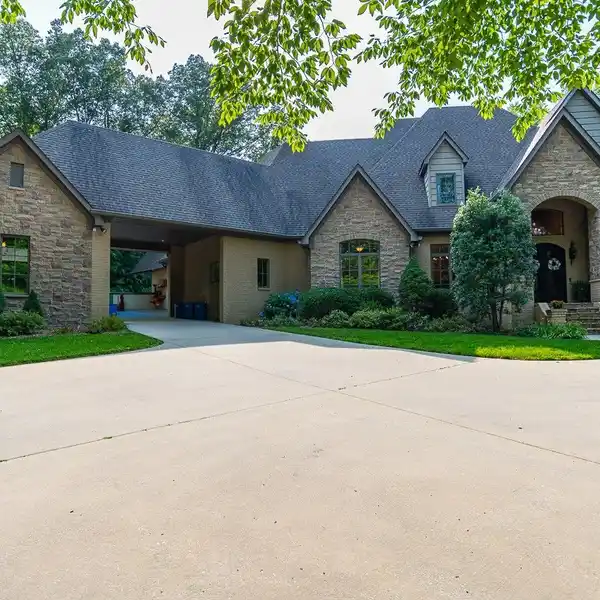 GORGEOUS FRENCH COUNTRY HOME