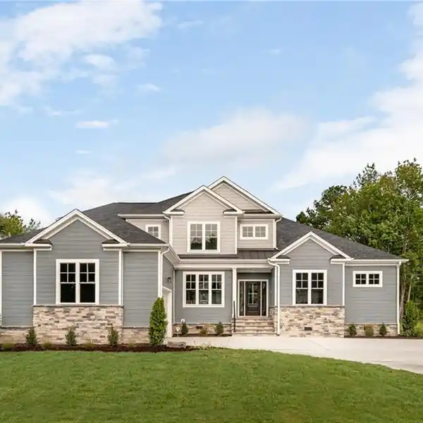 SPACIOUS HOME WITH MODERN AMENITIES AND CUSTOMIZATION