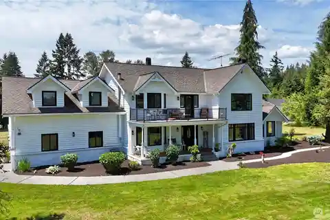 One-Of-A-Kind Gated Lake Stevens Retreat