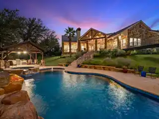 Entertainer’s Dream with Pool, Spa, Pavilion