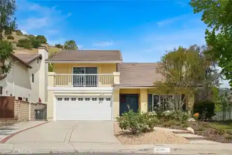 Lovely Home in West Hills