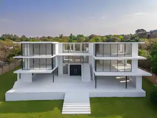 A Vision of Modern Grandeur