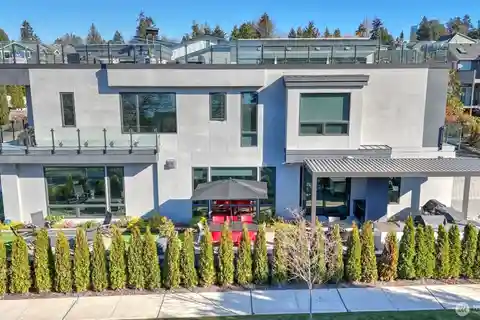 Exceptional Residence with Stunning Views