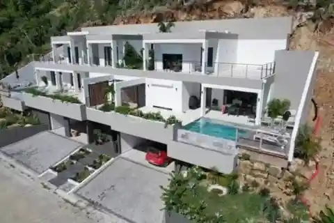 Villa Blue Roc