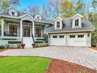 Beautiful Long Cove Home