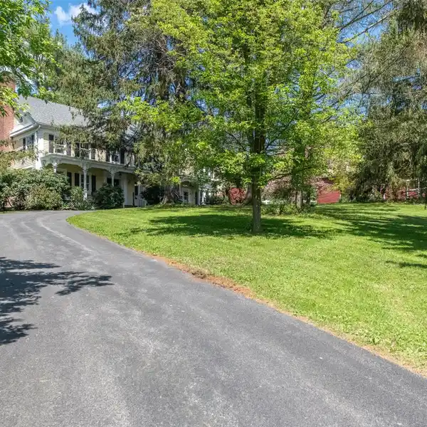 SPRUCE HILL
