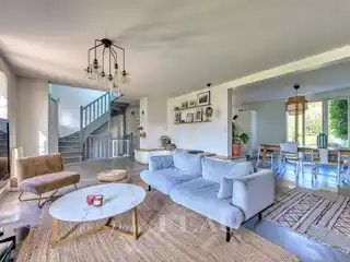 Bright Montretout Retreat with Expansive Garden