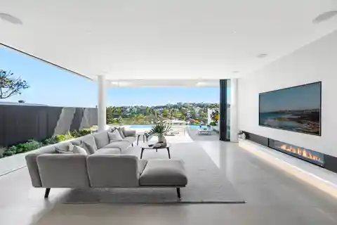 A World-Class Statement in Designer Luxury Living and Spectacular Entertaining