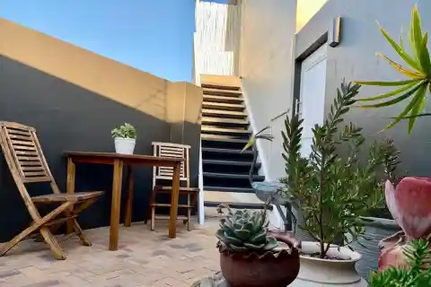 Stunning Luxury Residence in Ideal Hermanus Location