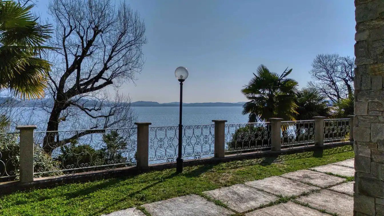 Prestigious Villa with Private Beach