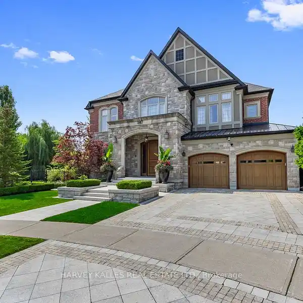 IMPECCABLY CRAFTED CUSTOM ESTATE