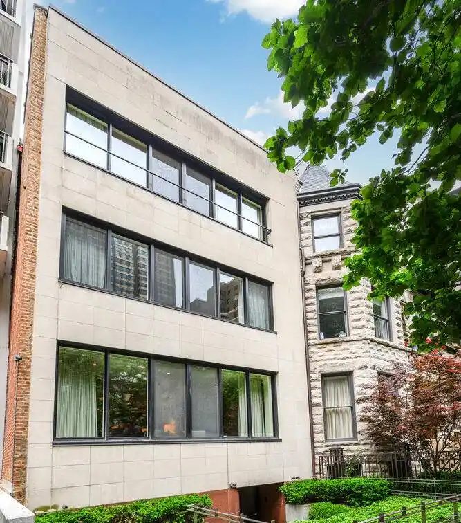 Notable Circa 1890 Chicago Home