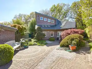 Extraordinary Architect-designed Home