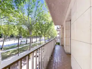 Spacious Versailles Apartment with Flexible Layout