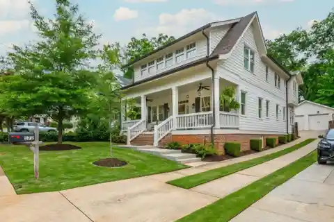 Modern Craftsman Gem in an Unbeatable Neighborhood