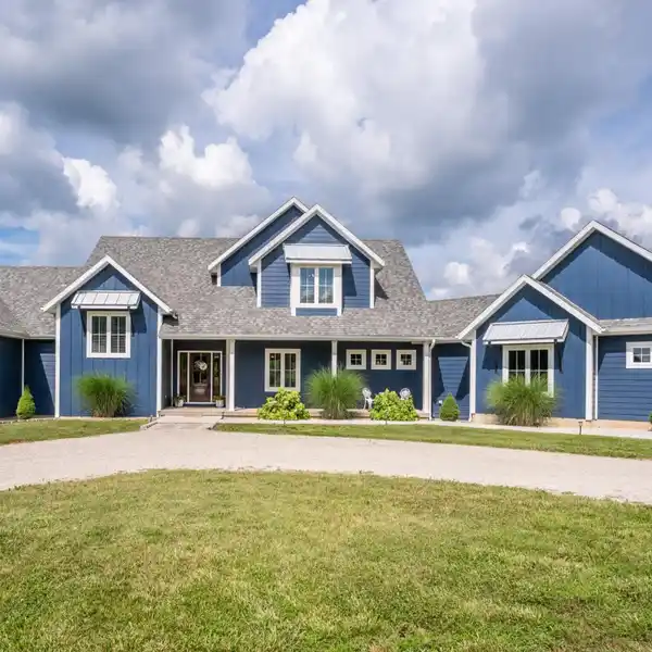 STUNNING 17-ACRE MODERN FARMHOUSE ESTATE