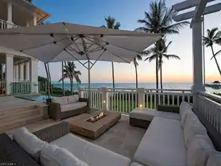 Sophisticated Stofft Cooney Designed Beachfront Residence