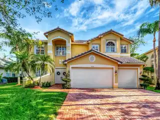 Lakefront Home in Desirable Saturnia Isles