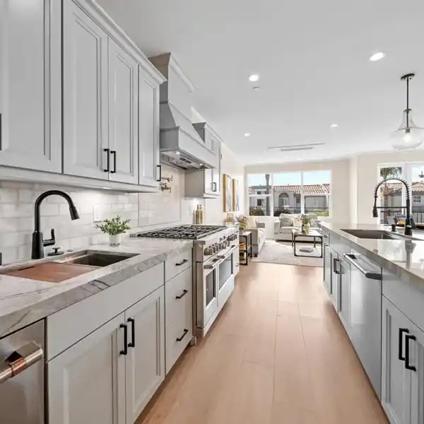 FABULOUS JUST COMPLETED CONSTRUCTION