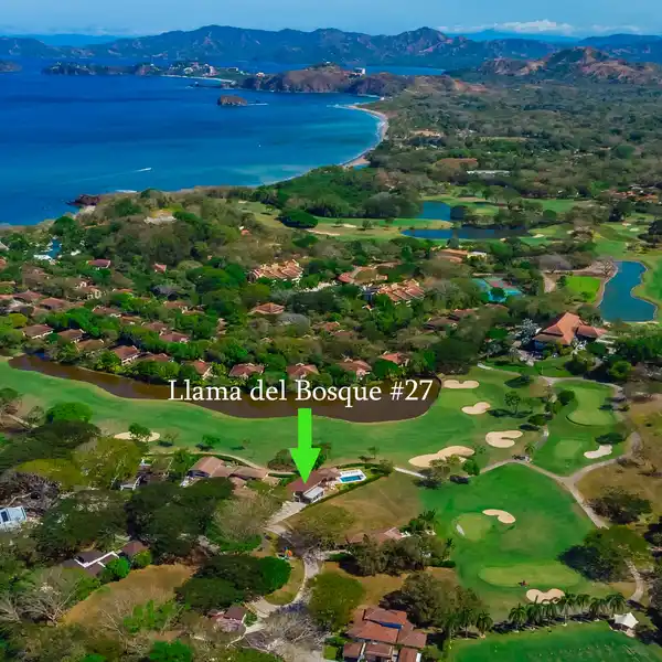 SINGLE-STORY MASTERPIECE IN EXCLUSIVE LLAMA DEL BOSQUE