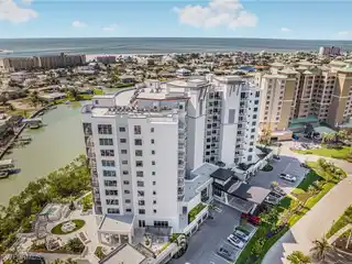 Sophisticated Coastal Elegance at Grandview