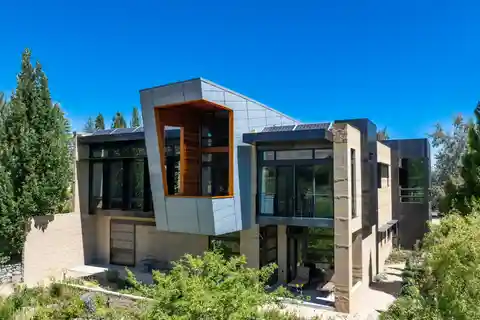 Architecturally Significant Stunner in Reno