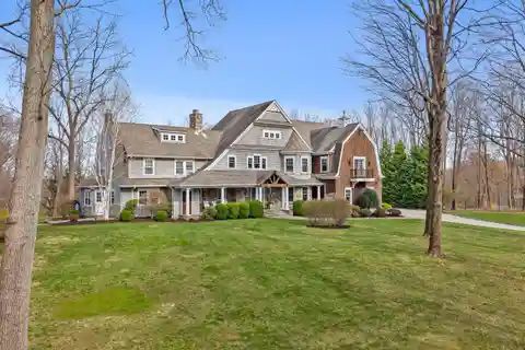 Special Nantucket-Style Home